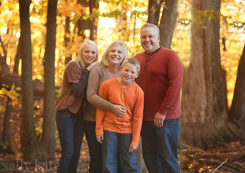 west bloomfield family in gorgeous autumn woods