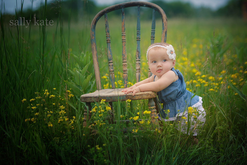 dallas photography baby in flower field